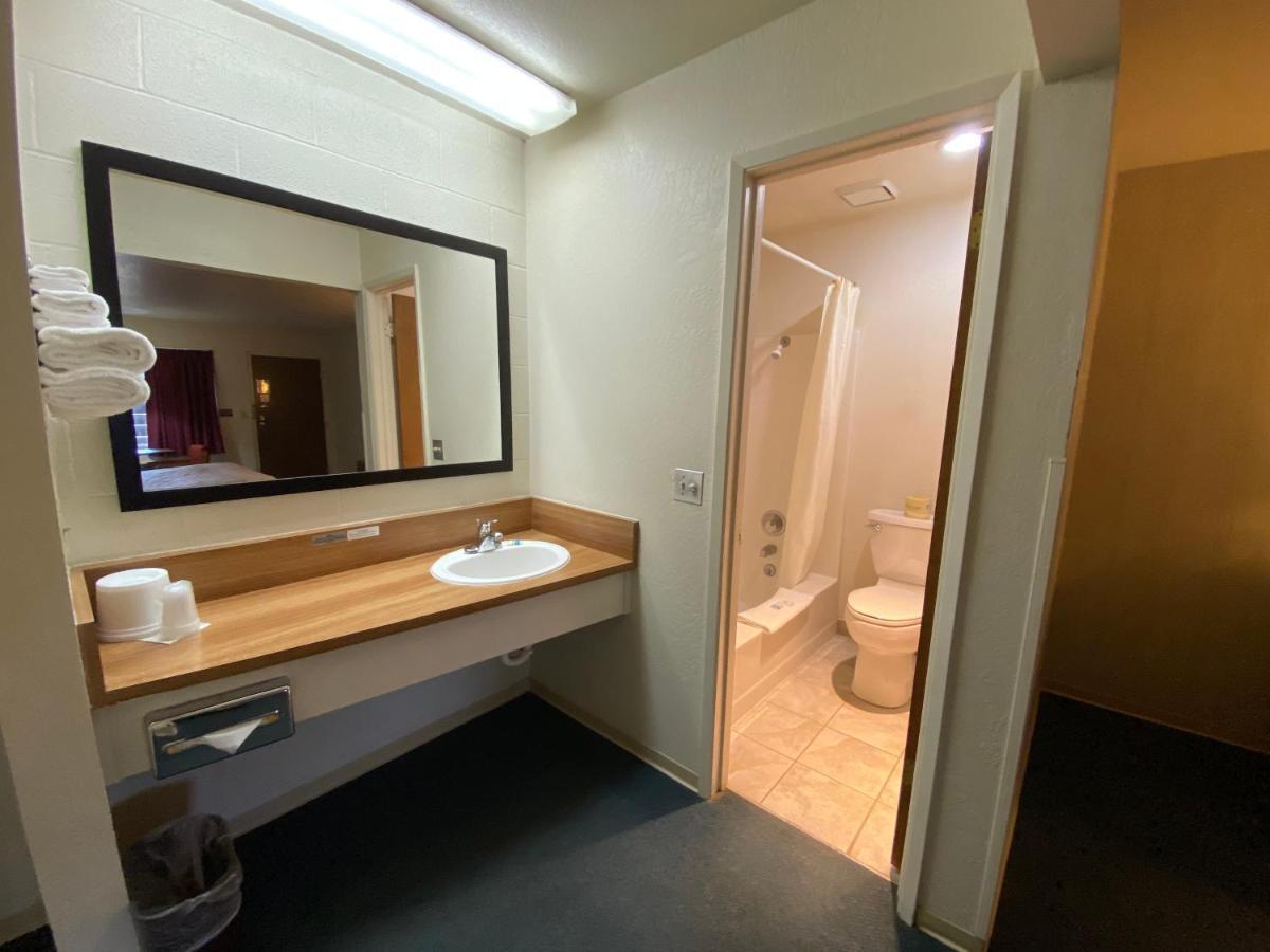 Orland Inn Экстерьер фото